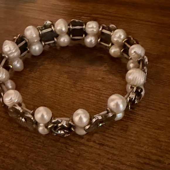 Fresh water pearl stretch bracelet - Picture 3 of 4